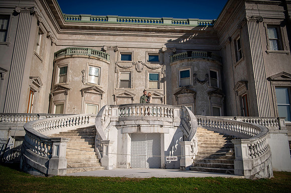 Mills Mansion